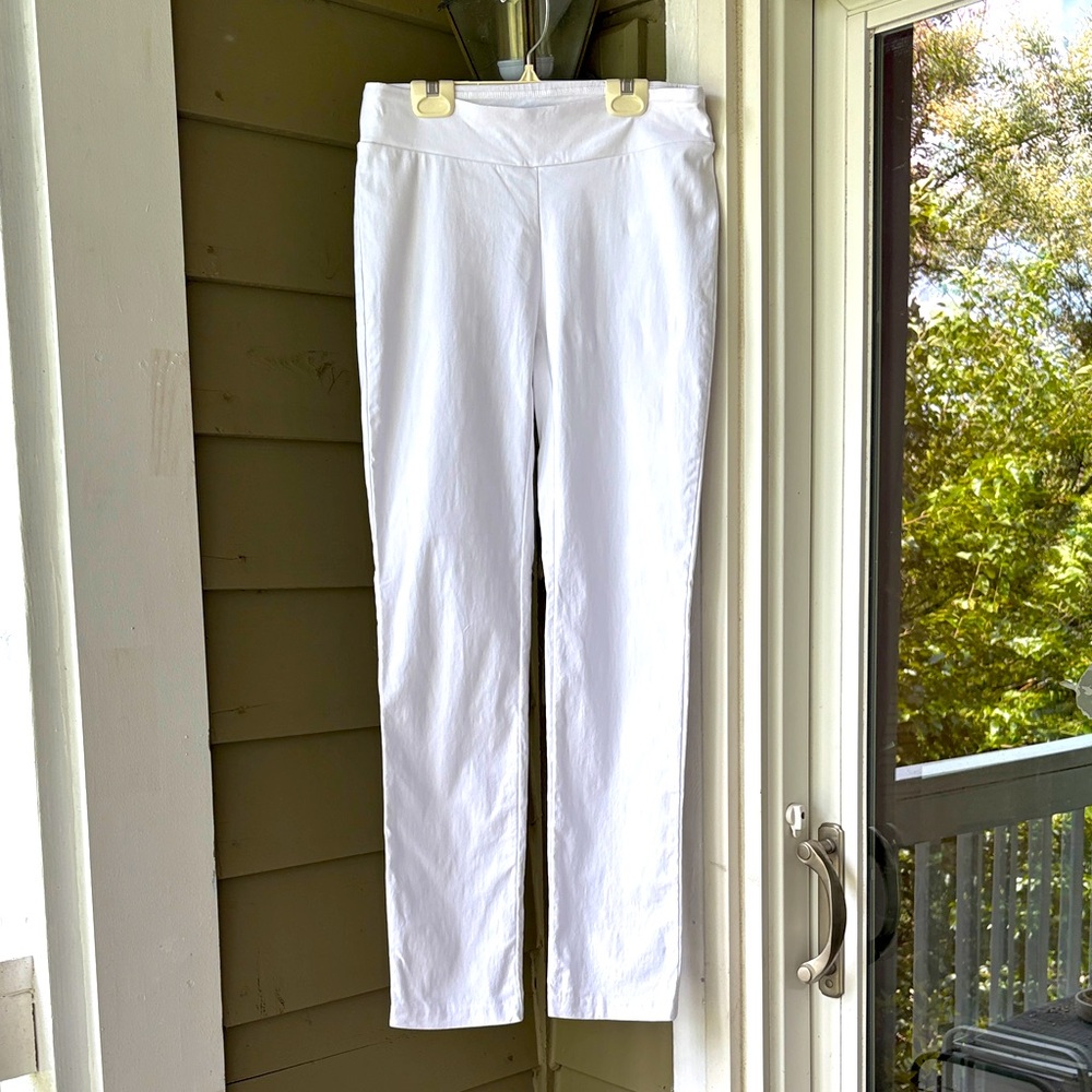 J. McLaughlin White Pull on pants Sz 4 EUC.
Comfy and elegant. - Picture 2 of 6
